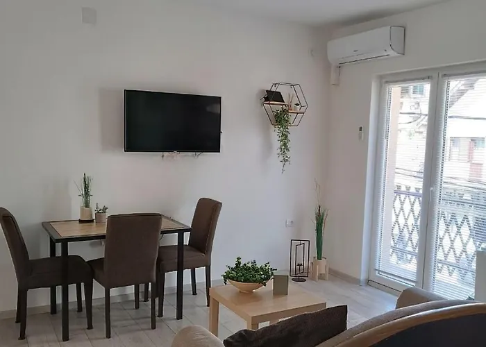 Lejlighed Suncani 1 *